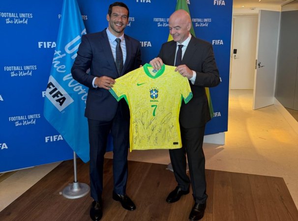 gt6g2l7xqaawzth-606x450